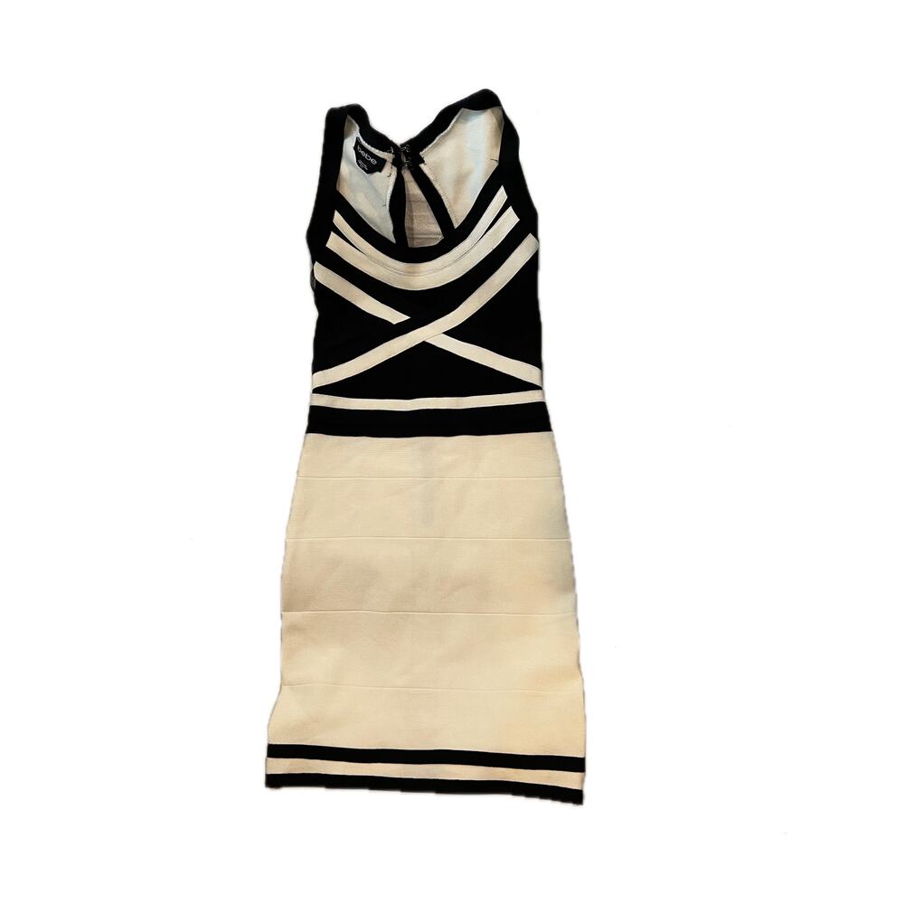 Bebe Black White BodyCon Knit Mini Dress Woman Size 8-10 Med